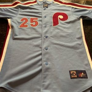 Philadelphia Phillies vintage Throwback Majestic Cooperstown Collection. Size L
